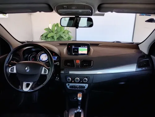 Renault Fluence 2.0 Dynamique CVT AT