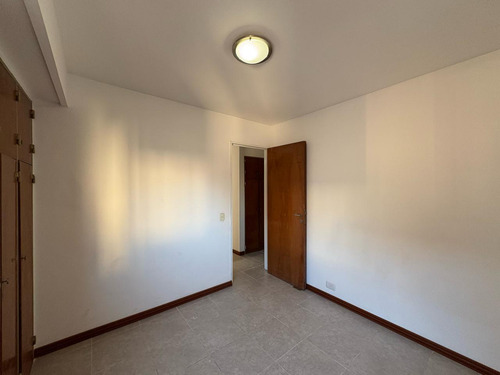 Departamento En Alquiler | 2 Dormitorios | Nueva Cordoba | Frente C/ Balcón | Zona Buen Pastor