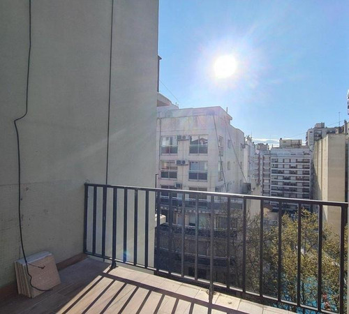 Imagen 12 de 30 de Venta - Departamento Cuatro Ambientes C/ Dep. Reciclado Con Cochera - Las Heras 2370