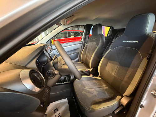 Renault Kwid 1.0 Outsider
