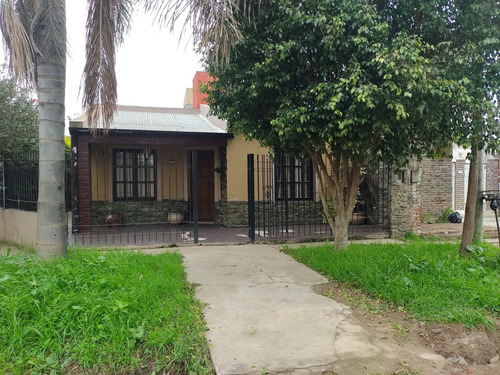 Venta: Casa 25 De Mayo 9400, Santa Fe