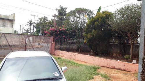 Imagem 3 de 6 de Venda De Casas / Padrão Na Cidade De Araraquara 10790
