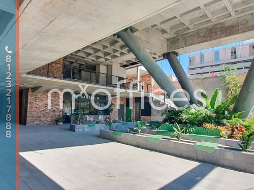 Renta Local Comercial En El Corazón De Monterrey De 102.55 M2