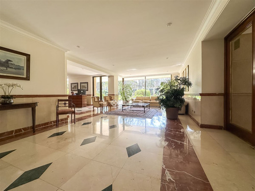 Privilegiado Lugar A Remodelar 4d 4b Las Hualtatas Vitacura