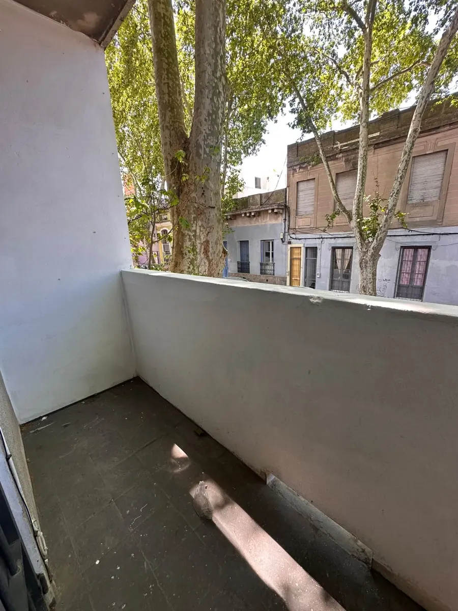 Buen Apartamento De 3 Dormitorios En Palermo · Foto 3