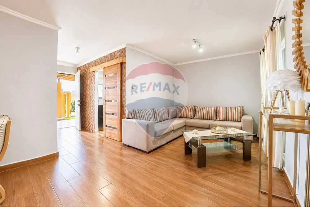 Imagen 4 de 30 de Casa Moderna Y Cómoda En Isla Evans, Maipú