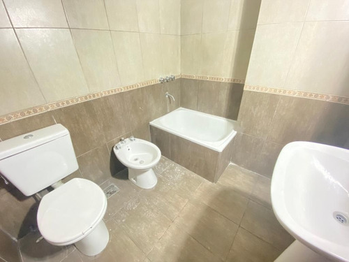 Imagen 15 de 29 de Venta Departamento 5 Ambientes La Tablada Terraza Balcon