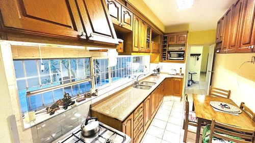Imagen 18 de 30 de Departamento En Venta 3 Dormitorios Y Servicio Centro