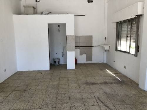 Imagen 4 de 8 de Local En Alquiler En Florencio Varela