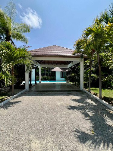 Villa Tropical En Veinte, Cap Cana, República Dominicana.