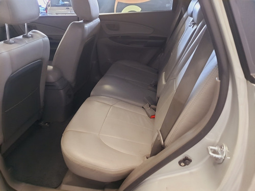 Imagem 9 de 12 de Hyundai Tucson 2013 2.0 Gls 4x2 Flex Aut. 5p