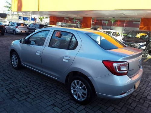 Imagem 7 de 10 de Renault Logan 1.0 12v Sce Flex Zen Manual