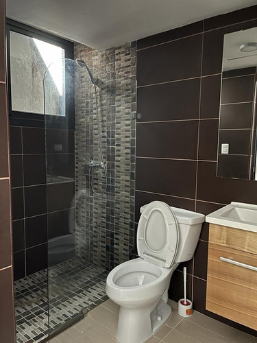 Apartamento En Alquiler Naco, 2 Hab Con Linea Blanca