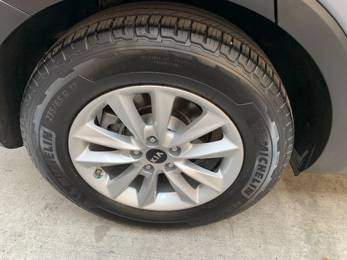 Kia Sorento 2.4 Lx At