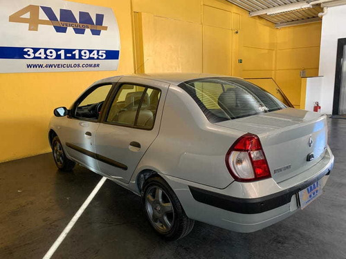 Renault Clio Sedan Expression 1.0 16v