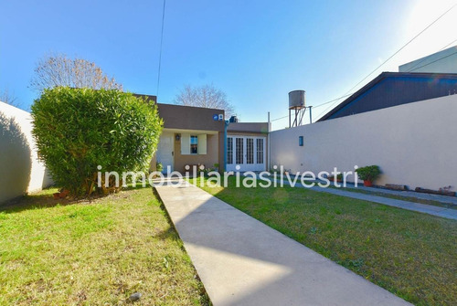 Imagen 3 de 26 de 516 E/ 9 Y 10 Ringuelet - Casa En Venta