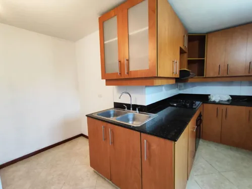 Apartamento En Arriendo En Castropol. Cod A16730