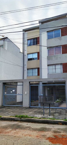 En Venta Cochera En Edificio En Lanus (207)