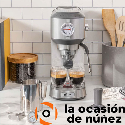 Imagen 4 de 7 de Cafetera Electrica Oster Compacta Espresso 15 Bares Em7200