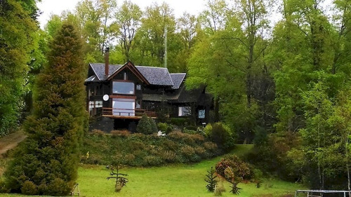 Imagen 1 de 17 de Maravillosa Casa En Venta En Pucón Con Vista Al Lago