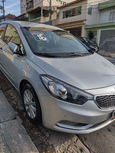 Imagem 5 de 13 de Kia Cerato 2016