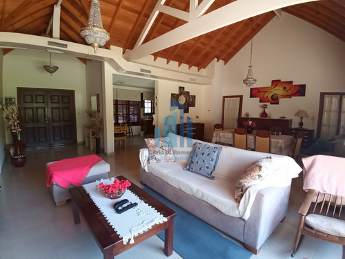 Venta Casa De 4 Ambientes En Club De Campo San Patricio