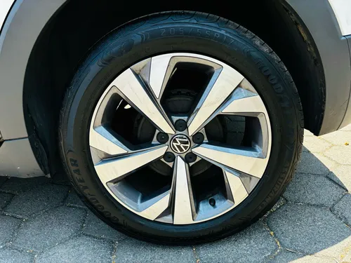 Volkswagen Taigun 1.0 Tsi Comfortline At