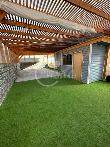 Linda Casa Como Nueva De 3d-2b En Algarrobo