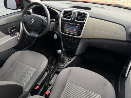 Renault Logan 1.0 16V