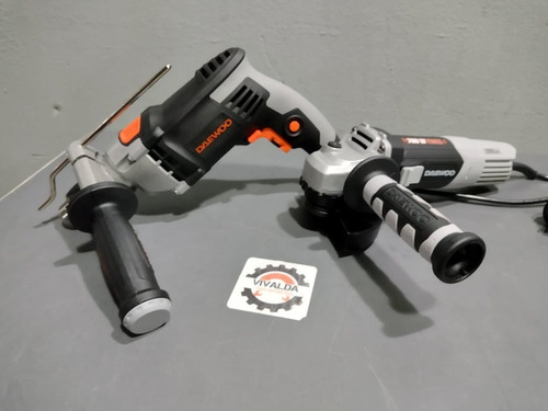 Imagen 2 de 9 de Combo Taladro 13mm 850w + Amoladora 115mm 760w Daewoo Kit