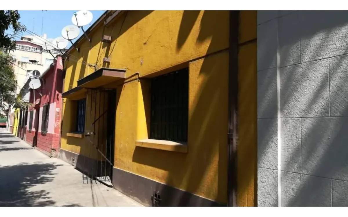 Imagen 1 de 2 de 3 Amplias Casas En Independencia