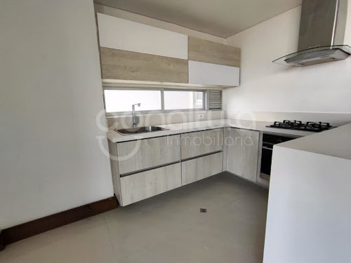 Apartamento En Arriendo Aves María 472-4802