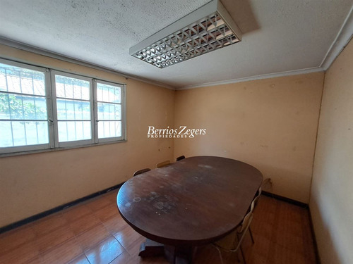 Terreno Construcción En Venta, Macul Cercano A Municipalidad