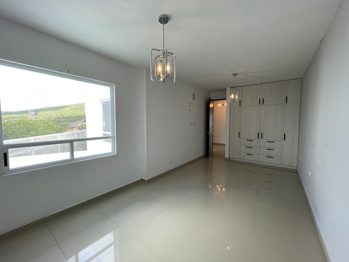 Imagen 12 de 18 de Casa En Venta Con Roof Garden En La Zona De Paseo San Junipero, Queretaro