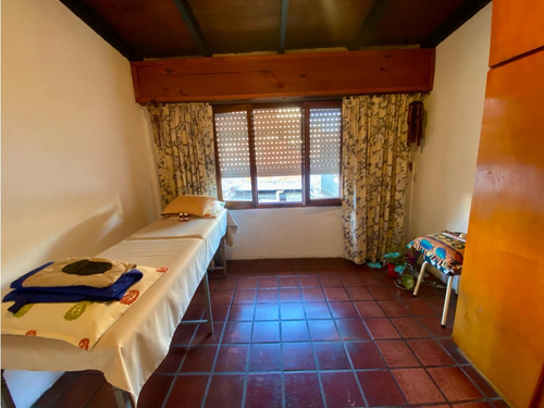 Latorre Prop. Vende Local Con 2 Viviendas | Zona Hpc