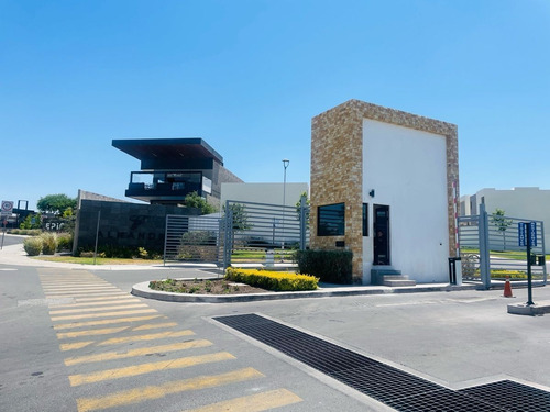 Casa En Renta En Codominio Alhandra, Zakia, Querétaro 3 Rec, 12,5k. Gps