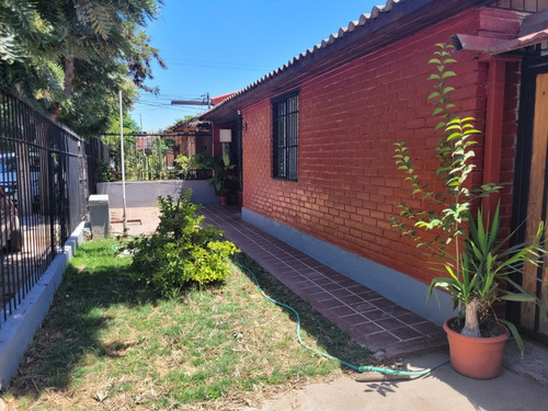 Imagen 1 de 17 de Casa Con Amplio Terreno En Sector Residencial De Maipú