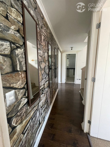 Excelente Casa Aislada En Arriendo De 5d,4b En Padre Hurtado