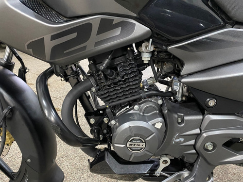 Imagen 6 de 9 de Bajaj Rouser 125 Ns Km 1.500 2021