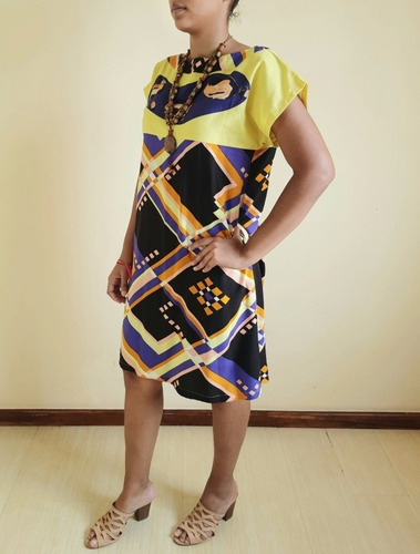Imagem 3 de 5 de Vestido Feminino Tecido Curto Rochane