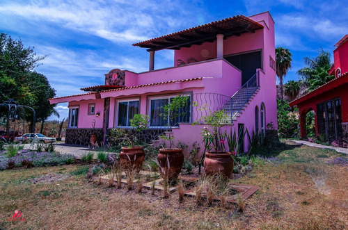 Garden House En Venta En Ajijic, Jalisco.