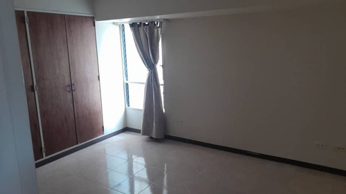 Apartamento Conjunto Residencial Club Cigarral Excelente Condiciones