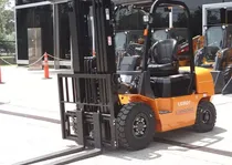 Comprar Autoelevador Liangong 30 Triple Torre 4,5m Levante 3tn