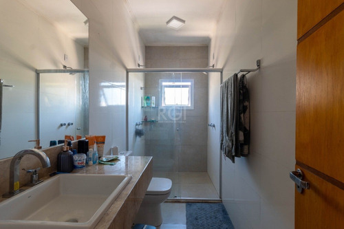 Casa Em Espírito Santo Com 3 Dormitórios - Ot7783