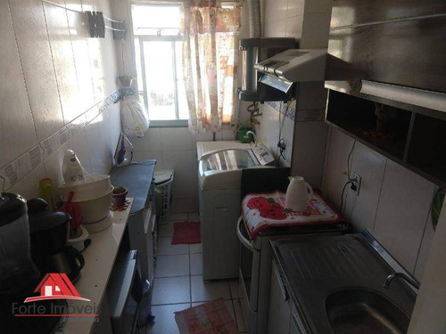 Apartamento Com 2 Quartos Amplos Em Condomínio Fechado Cg/ Rj - Ap0007