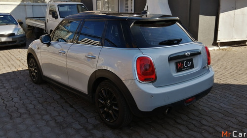 Imagen 4 de 25 de Mini Cooper F55 1.5