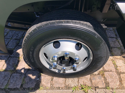 Volkswagen 8.160 Delivery Ano 2012 - Chassi 5 Metros