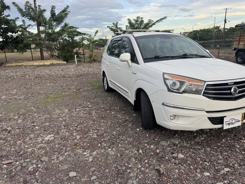 SsangYong Rodius 2.0 2wd