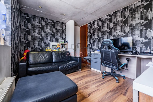 Casa En Venta De 7 Dorm. En Lo Barnechea
