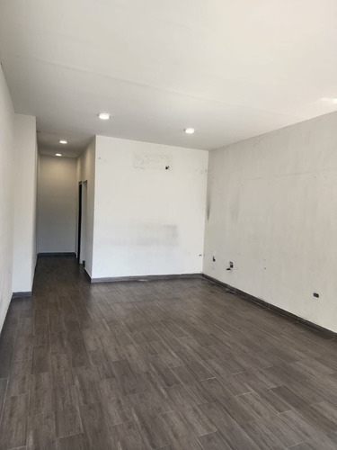 Imagen 3 de 5 de Local En Renta Planta Baja Dentro Plaza